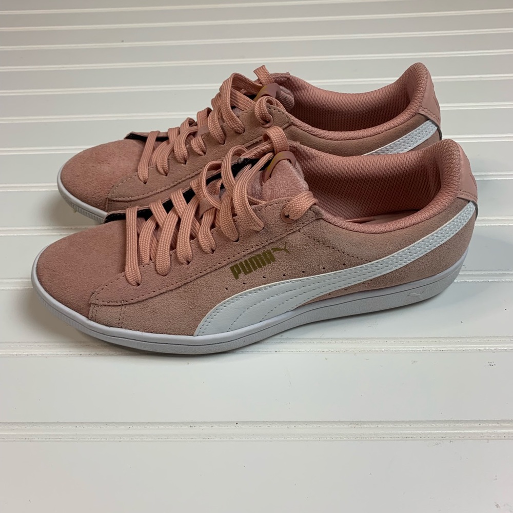 Puma Shoes Women’s Size 7.5